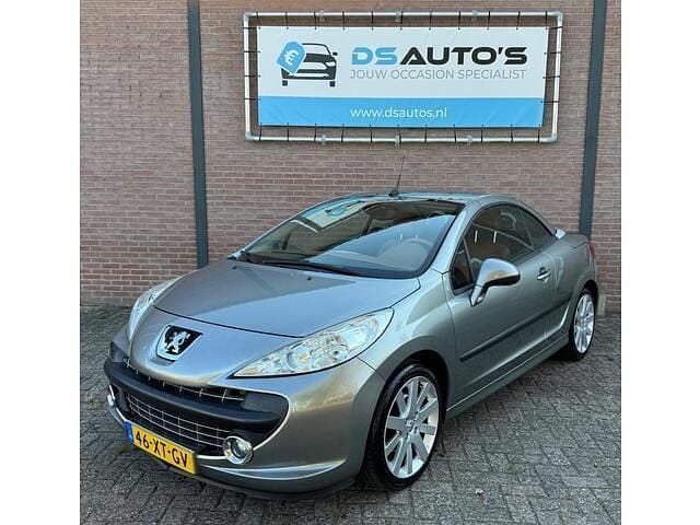 Grijs Gebruikt 2007 Peugeot 207 CC Cabriolet | € 3.499 (Eerlijke prijs) - Afbeelding 1/4
