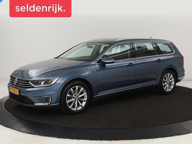 Blauw Gebruikt 2015 VW Passat Highline Stationwagen | € 13.900 (Goede deal) - Afbeelding 1/4