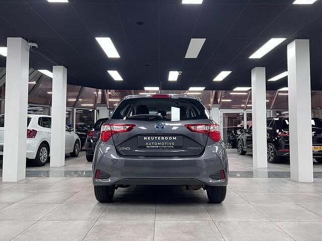 Occasion Toyota Yaris 101 PK (74 kW) 2017 Grijs Hatchback