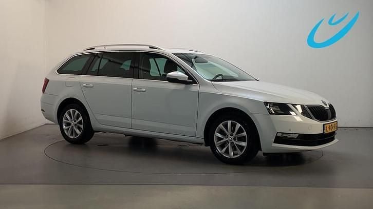 Occasion Skoda Octavia Business Line 116 PK (85 kW) 2020 Wit Stationwagen