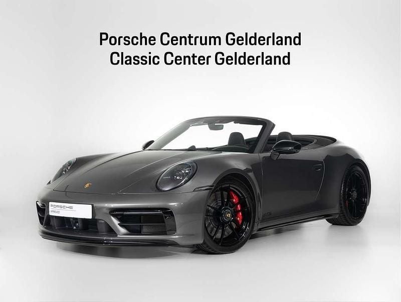 Grijs, metallic lak Gebruikt 2024 Porsche 911 Carrera GTS Cabriolet | € 229.900 - Afbeelding 1/4