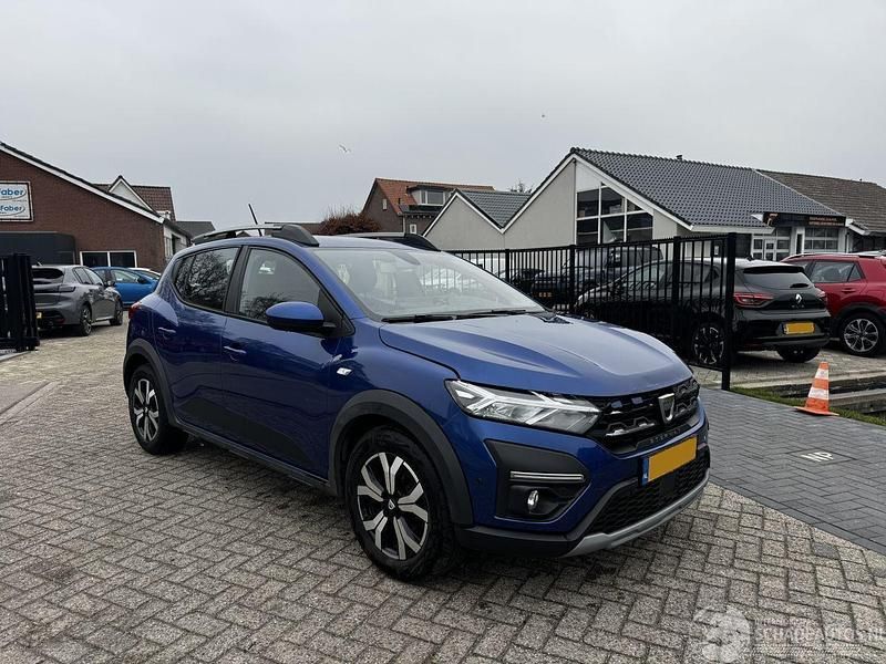Blauw Occasion 2021 Dacia Sandero Comfort Hatchback | € 7.950 (Super prijs) - Afbeelding 1/4