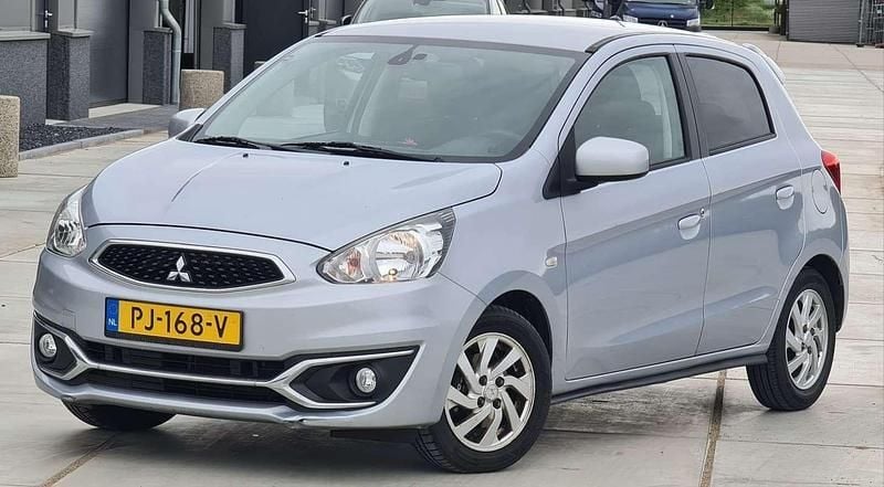 Grijs Gebruikt 2017 Mitsubishi Space Star Edition Hatchback | € 7.750 (Super prijs) - Afbeelding 1/4