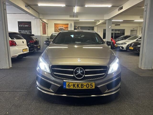 Occasion Mercedes A180 Prestige 123 PK (90 kW) 2013 Grijs Hatchback