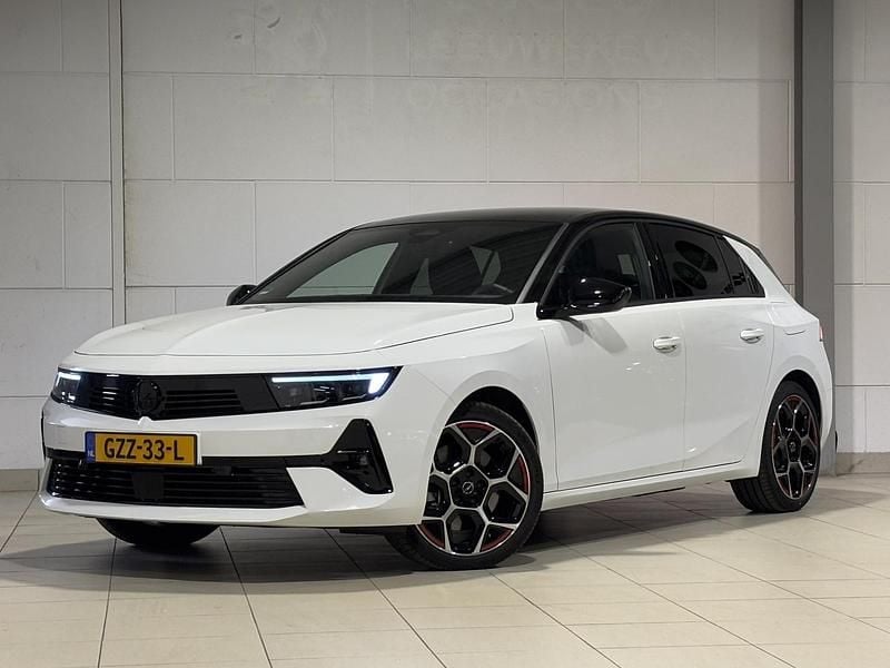 Occasion Opel Astra 181 PK (133 kW) 2023 Wit Hatchback