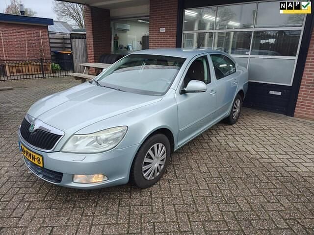 Groen Occasion 2009 Skoda Octavia Business Line Hatchback | € 2.995 (Goede deal) - Afbeelding 1/4