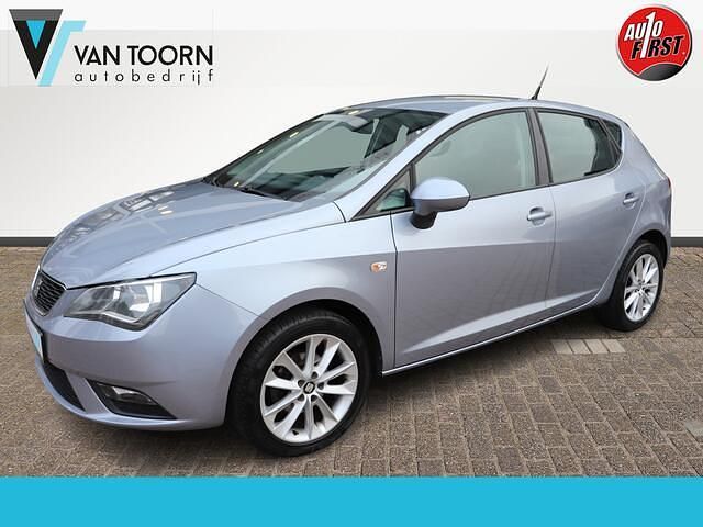 Grijs Occasion 2015 Seat Ibiza CONNECT Hatchback | € 9.948 (Iets duurder) - Afbeelding 1/4