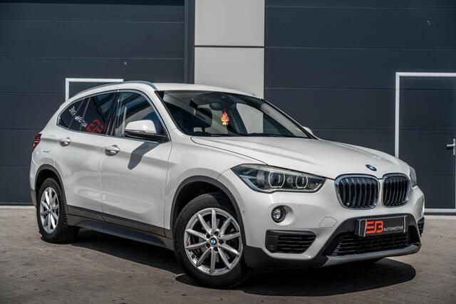 Wit Gebruikt 2017 BMW X1 Executive SUV | € 16.950 (Eerlijke prijs) - Afbeelding 1/4