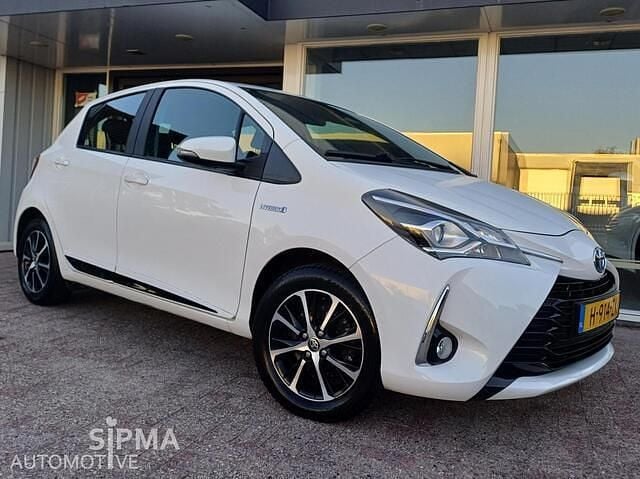 Wit Gebruikt 2018 Toyota Yaris Design Hatchback | € 12.800 (Super prijs) - Afbeelding 1/4