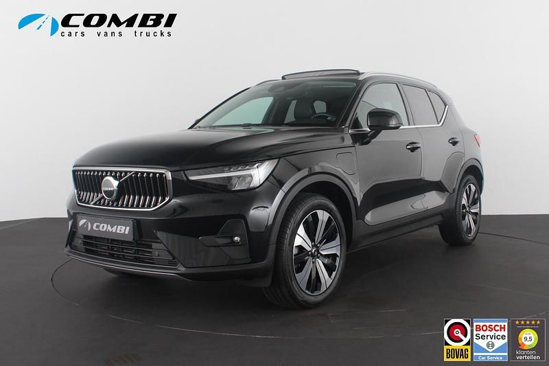 Zwart Gebruikt 2023 Volvo XC40 Ultimate SUV | € 38.650 (Eerlijke prijs) - Afbeelding 1/4