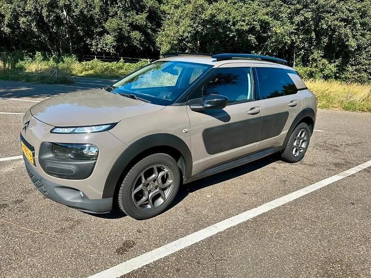 Occasion 2016 Citroën C4 Cactus Hatchback | € 11.500 (Eerlijke prijs) - Afbeelding 1/4
