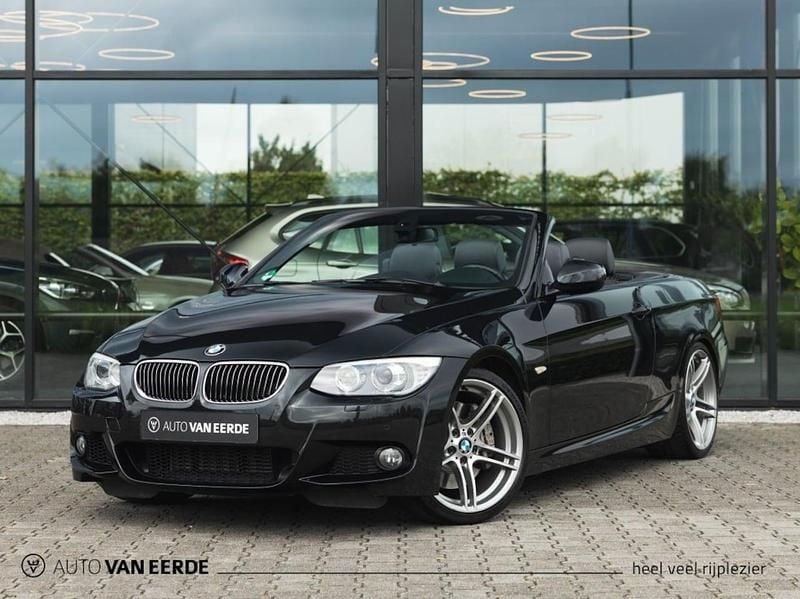 Zwart Gebruikt 2013 BMW 335 Cabriolet Sport Line Cabriolet | € 28.950 (Eerlijke prijs) - Afbeelding 1/4