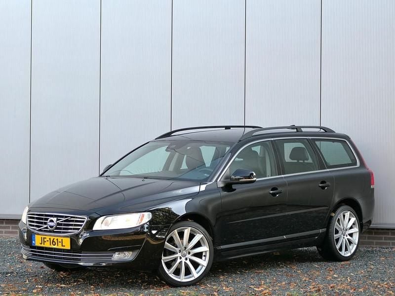 Zwart Occasion 2016 Volvo V70 Stationwagen | € 18.999 (Goede deal) - Afbeelding 1/4