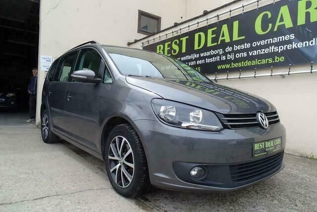Grijs Gebruikt 2015 VW Touran Highline MPV | € 10.890 (Super prijs) - Afbeelding 1/4