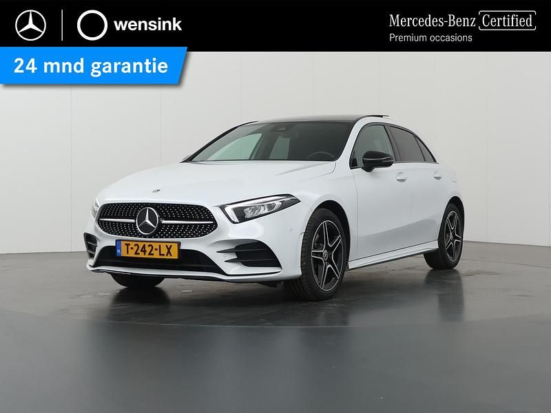 Wit Gebruikt 2022 Mercedes A250 AMG line Hatchback | € 32.850 (Eerlijke prijs) - Afbeelding 1/4
