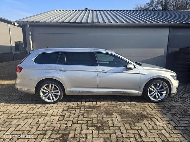 Occasion VW Passat Highline 157 PK (115 kW) 2016 Grijs (metallic) Stationwagen