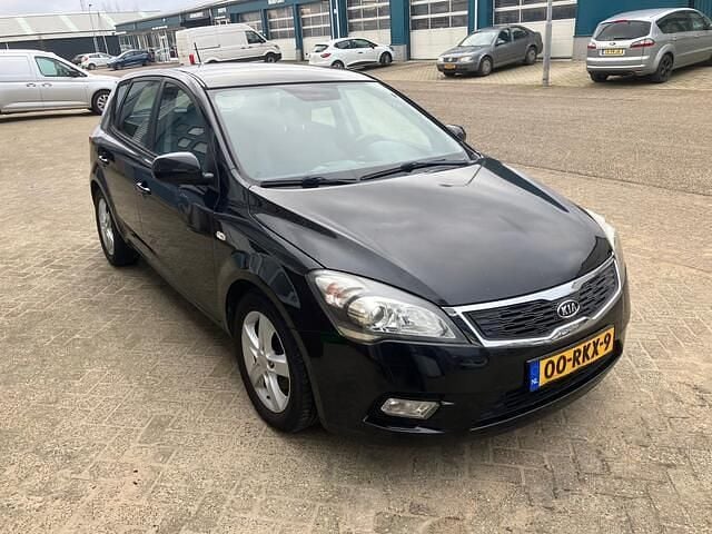 Occasion Kia Ceed 90 PK (66 kW) 2011 Hatchback Hatchback
