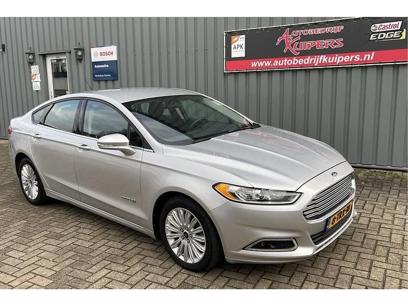 Grijs Occasion 2013 Ford Mondeo Titanium Sedan | € 9.950 (Eerlijke prijs) - Afbeelding 1/4