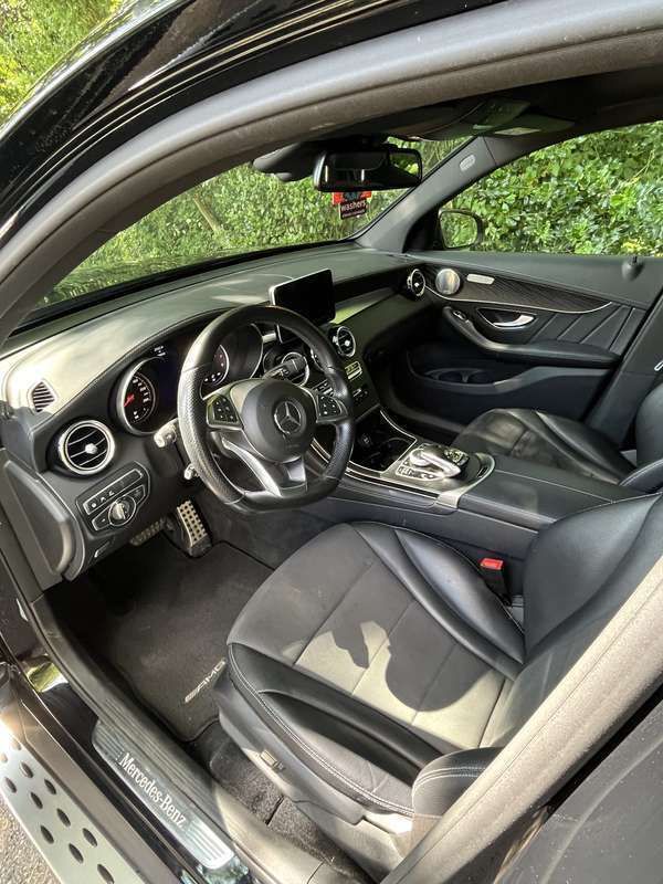 Zwart Gebruikt 2016 Mercedes GLC250 Edition 1 Stationwagen | € 32.995 (Duur) - Afbeelding 1/4