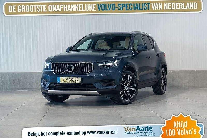 Blauw Gebruikt 2022 Volvo XC40 Inscription SUV | € 32.850 (Eerlijke prijs) - Afbeelding 1/3
