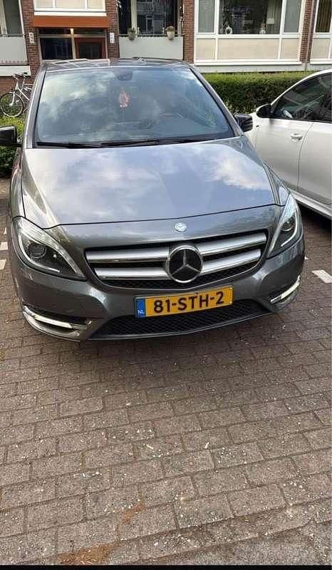 Gebruikt 2011 Mercedes B180 Edition 1 MPV | € 6.199 (Goede deal) - Afbeelding 1/4