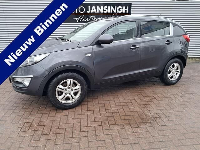 Grijs Occasion 2013 Kia Sportage Comfort SUV | € 8.995 (Eerlijke prijs) - Afbeelding 1/4