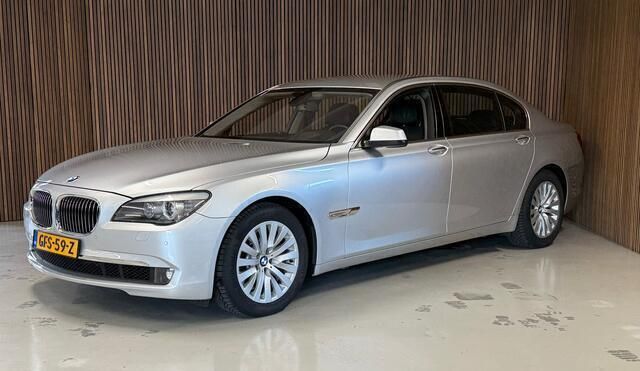 Grijs Gebruikt 2009 BMW 750L Sedan | € 26.620 - Afbeelding 1/4
