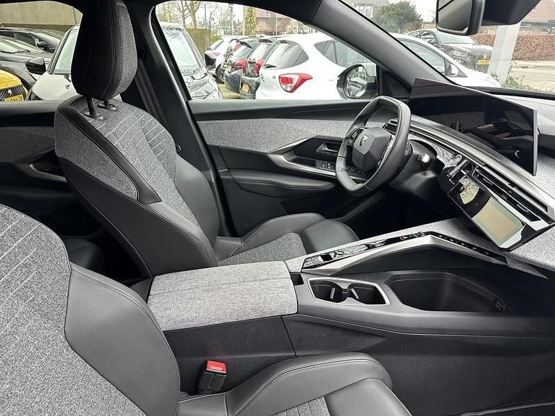 Occasion Peugeot 3008 Allure 2025 Grijs (metallic) SUV
