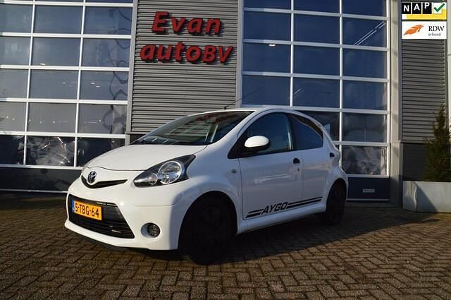 Occasion Toyota Aygo 68 PK (50 kW) 2014 Wit Hatchback