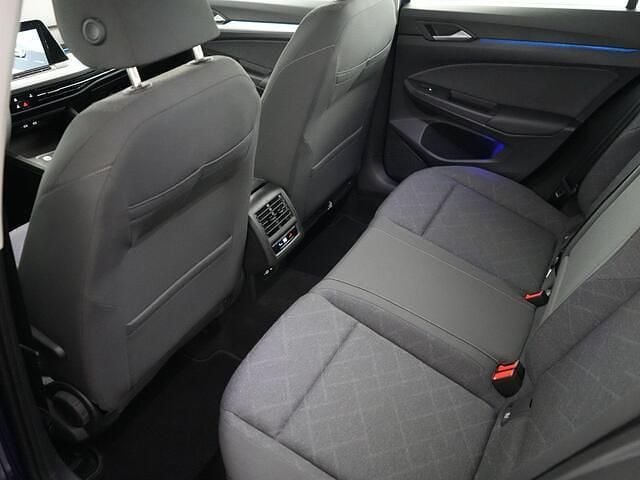 Blauw Gebruikt 2022 VW Golf VIII Business Hatchback | € 21.945 (Super prijs) - Afbeelding 1/3