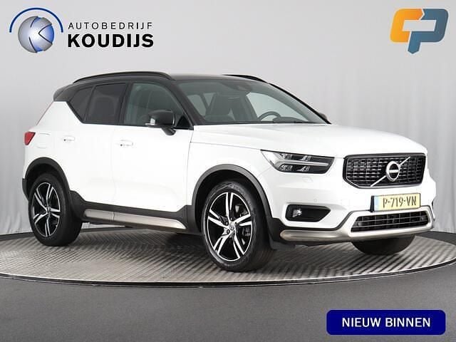 Wit Gebruikt 2021 Volvo XC40 Inscription SUV | € 36.990 (Goede deal) - Afbeelding 1/4