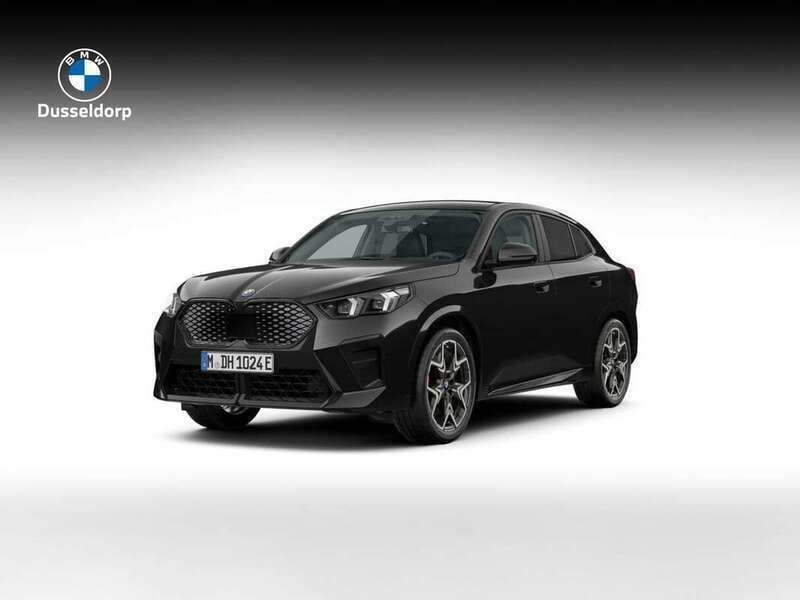 Zwart Nieuw 2025 BMW iX2 M Sport SUV | € 63.273 (Eerlijke prijs) - Afbeelding 1/4