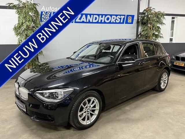 Zwart Gebruikt 2011 BMW 116 Hatchback | € 8.995 (Eerlijke prijs) - Afbeelding 1/4
