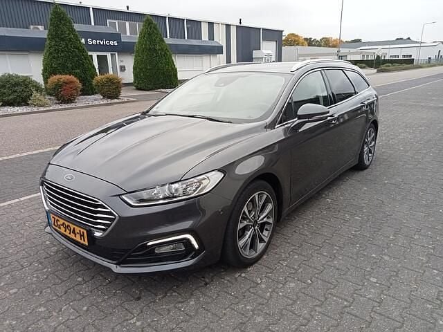Grijs Gebruikt 2019 Ford Mondeo Stationwagen | € 11.950 (Eerlijke prijs) - Afbeelding 1/4