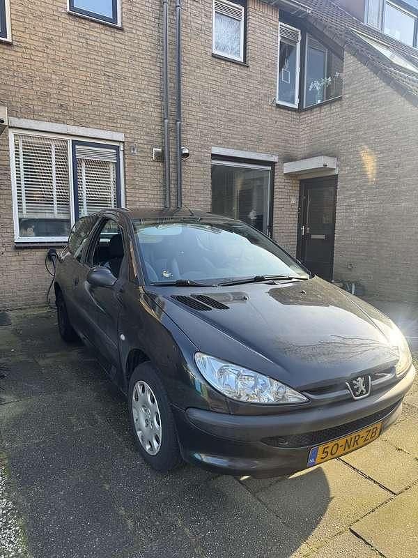 Occasion Peugeot 206 75 PK (55 kW) 2004 Zwart Hatchback