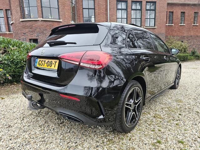 Occasion Mercedes A250 AMG line 160 PK (117 kW) 2022 Zwart Hatchback