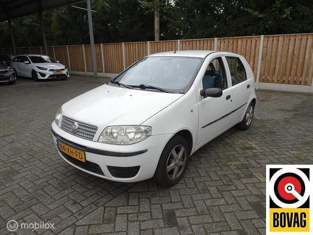 Wit Gebruikt 2007 Fiat Punto Classica Hatchback | € 1.000 (Goede deal) - Afbeelding 1/4