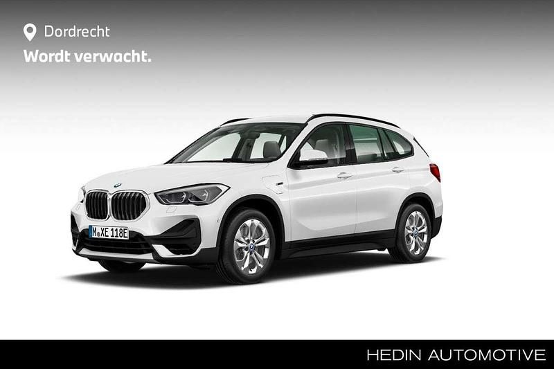 Wit Gebruikt 2022 BMW X1 Comfort Edition SUV | € 27.895 (Goede deal) - Afbeelding 1/4