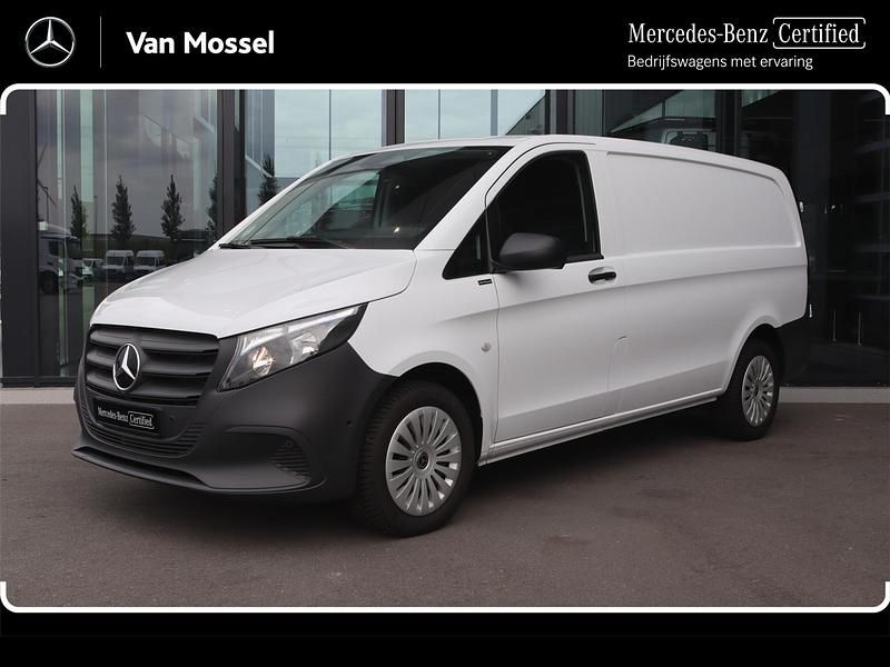 Wit Gebruikt 2024 Mercedes Vito MPV | € 41.945 - Afbeelding 1/4