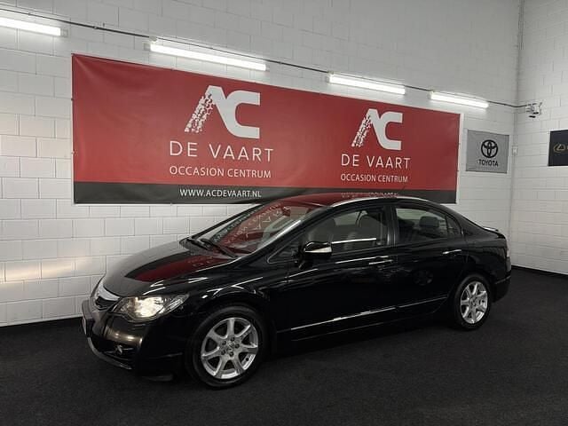 Zwart Occasion 2010 Honda Civic Elegance Sedan | € 7.250 (Eerlijke prijs) - Afbeelding 1/4