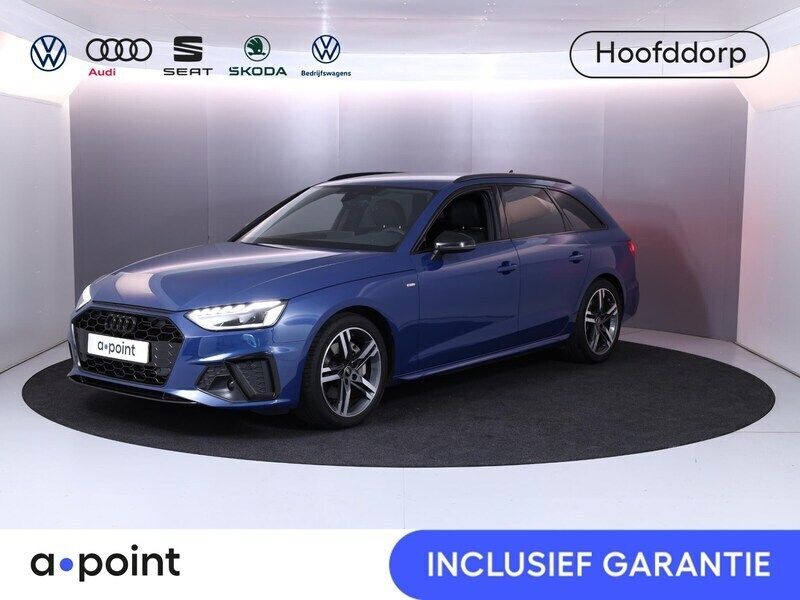 Blauw, metallic lak Gebruikt 2024 Audi A4 Competition Stationwagen | € 47.849 (Iets duurder) - Afbeelding 1/3