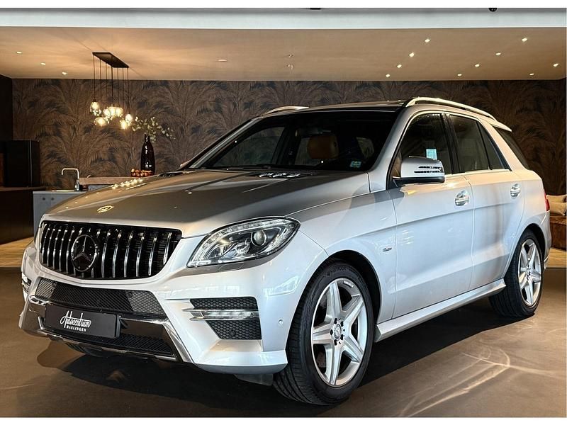 Zilver Gebruikt 2012 Mercedes ML350 AMG SUV | € 24.950 (Iets duurder) - Afbeelding 1/4