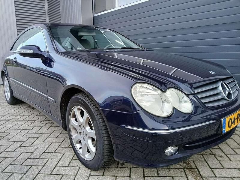 Blauw Gebruikt 2004 Mercedes CLK240 Elegance Coupé | € 5.450 (Eerlijke prijs) - Afbeelding 1/4