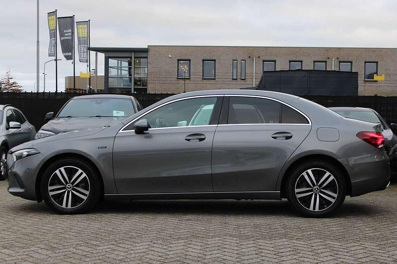 Occasion Mercedes A250 Premium 218 PK (160 kW) 2020 Grijs Sedan