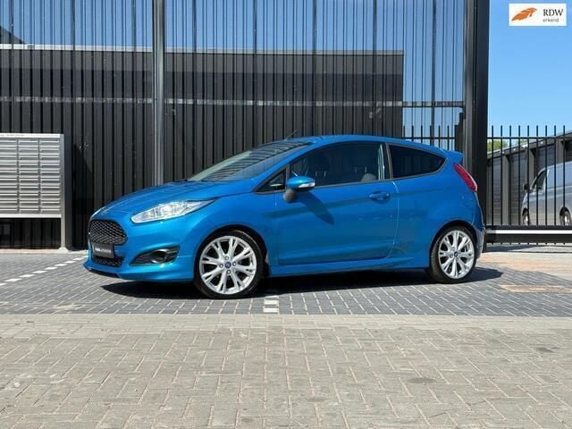 Blauw Gebruikt 2013 Ford Fiesta ST-Line Hatchback | € 6.990 (Iets duurder) - Afbeelding 1/4