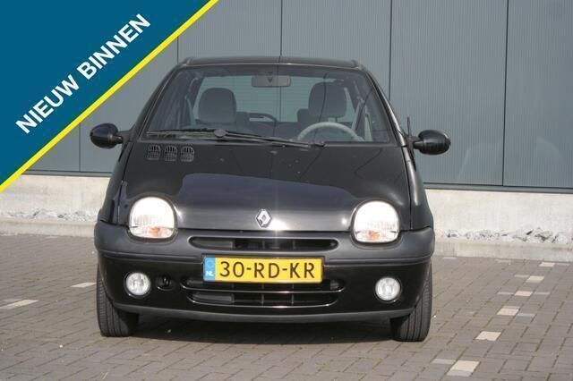 Zwart Gebruikt 2005 Renault Twingo Hatchback | € 1.749 (Eerlijke prijs) - Afbeelding 1/4