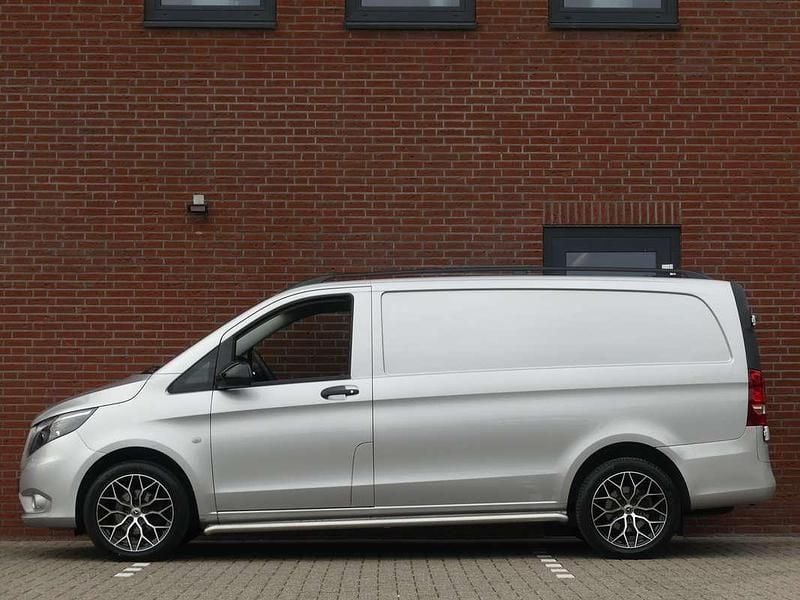 Occasion Mercedes Vito 136 PK (100 kW) 2024 Grijs Van