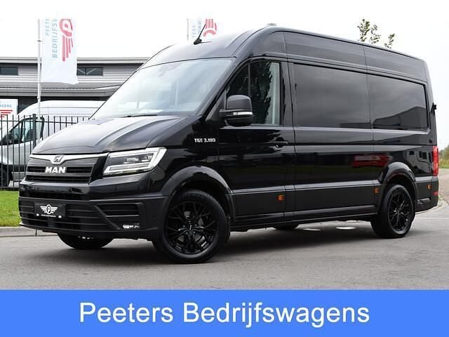 Zwart Gebruikt 2023 MAN TGE Van | € 32.950 (Goede deal) - Afbeelding 1/4