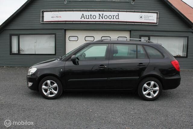 Zwart Gebruikt 2010 Skoda Fabia GreenLine Stationwagen | € 1.999 (Goede deal) - Afbeelding 1/4
