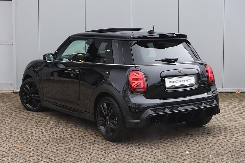 Occasion Mini John Cooper Works Comfort 136 PK (100 kW) 2024 Zwart Hatchback